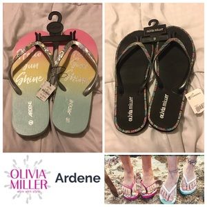 Olivia Miller size 9 & Arden’s size 9/10 lot of 2 flip flop sandals NWT